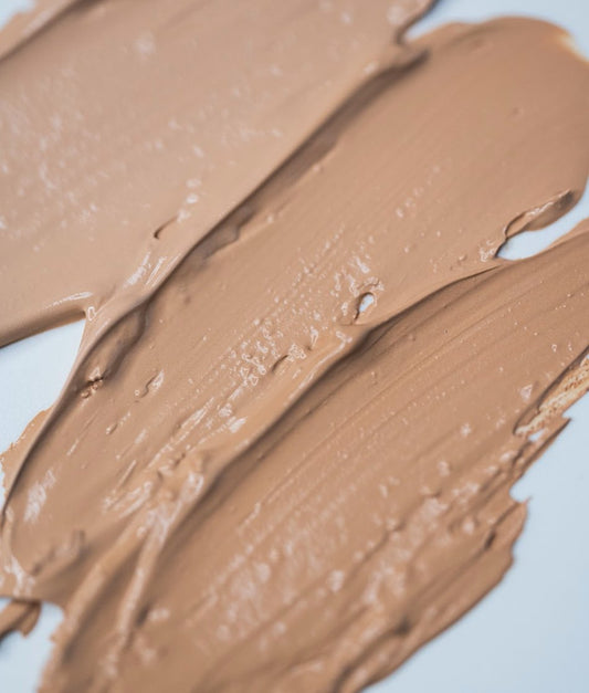 3 ingredientes que debes evitar en tu maquillaje líquido - AHAL Bio Cosmética