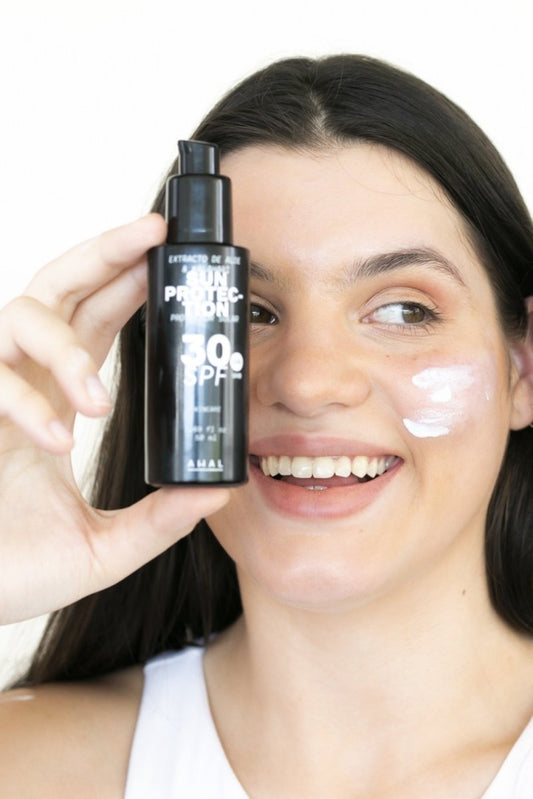 Lo que debes saber de tu protector solar. - AHAL Bio Cosmética