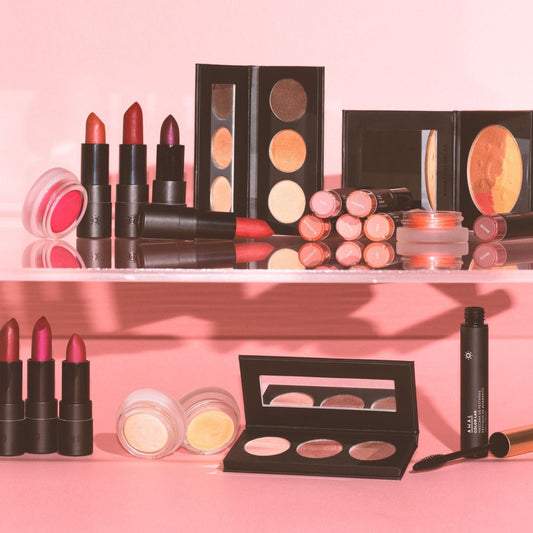 Lo que necesitas saber para cambiar tu maquillaje sintético por uno libre de crueldad. - AHAL Bio Cosmética
