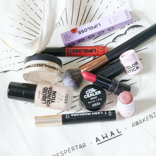 Rutina de maquillaje consciente para piel madura - AHAL Bio Cosmética