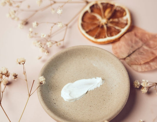 PIEL SECA: ¿QUÉ ES Y CÓMO HIDRATARLA NATURALMENTE? - AHAL Bio Cosmética