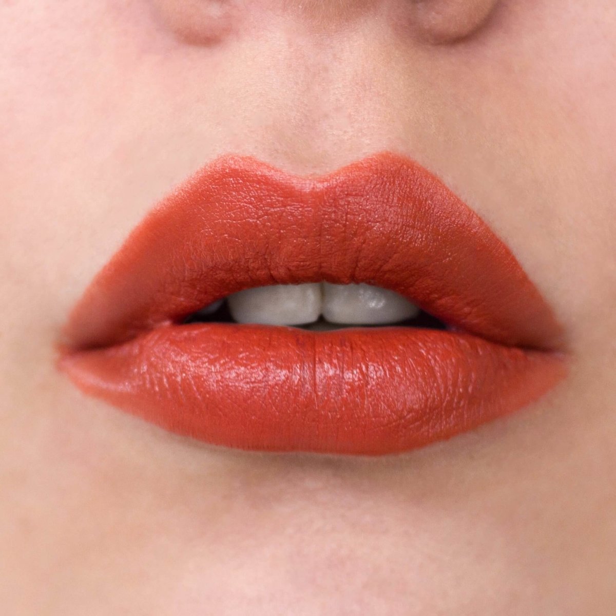 Afrodita Lipgloss - AHAL Bio Cosmética